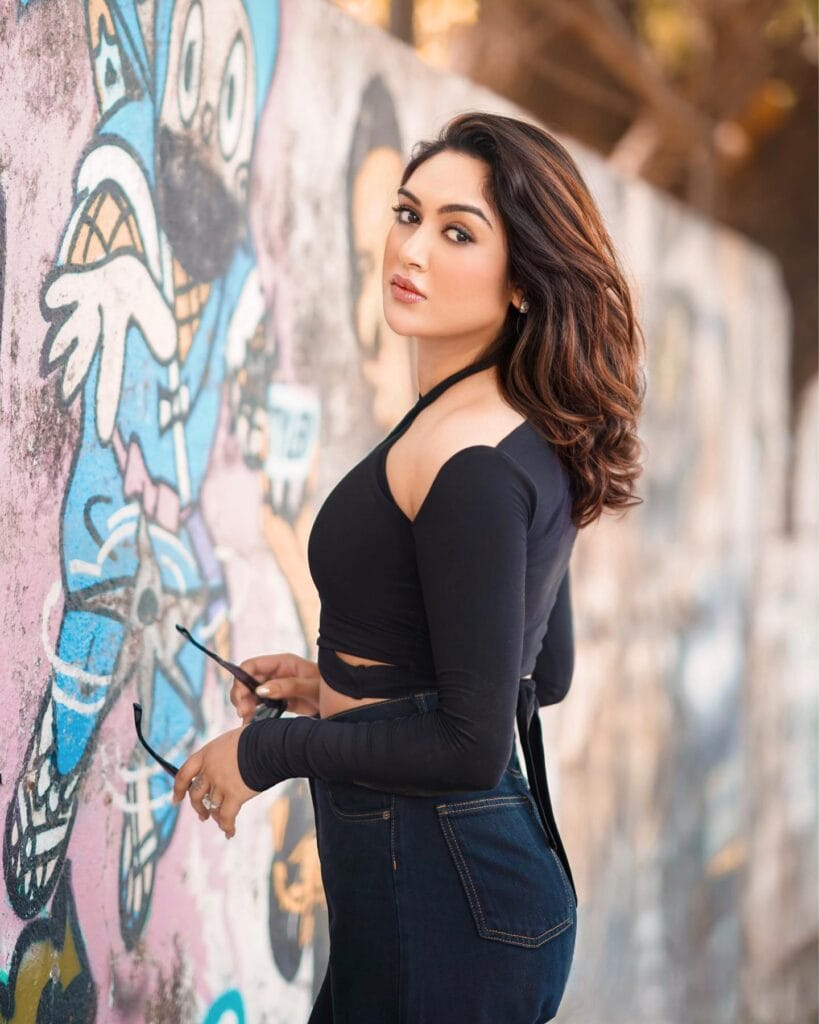Who is Munmun Dhamecha? Biography, Age, Height, Family