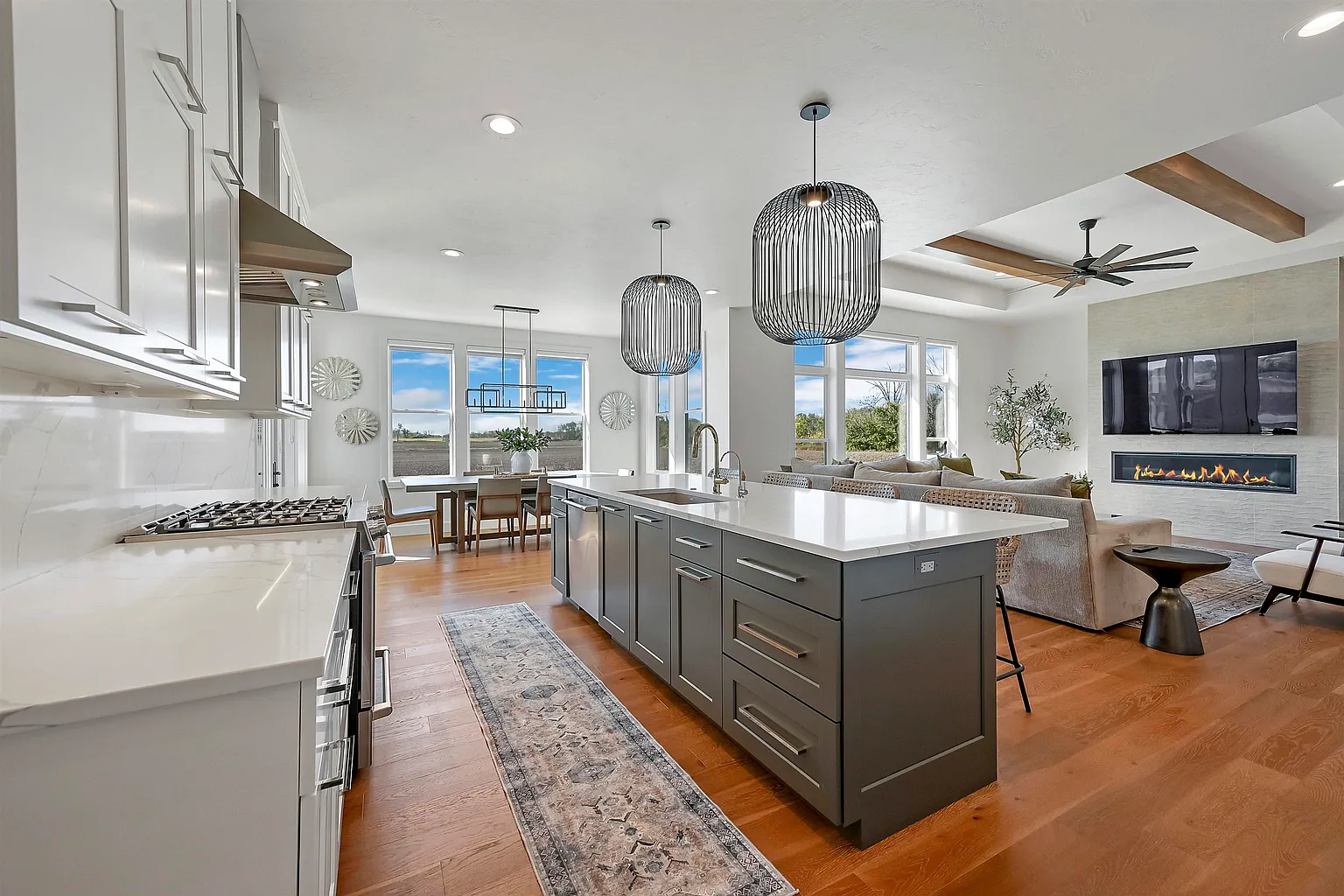 Luxury Home for Sale: 1965 Wizard Way, De Pere, WI 54115