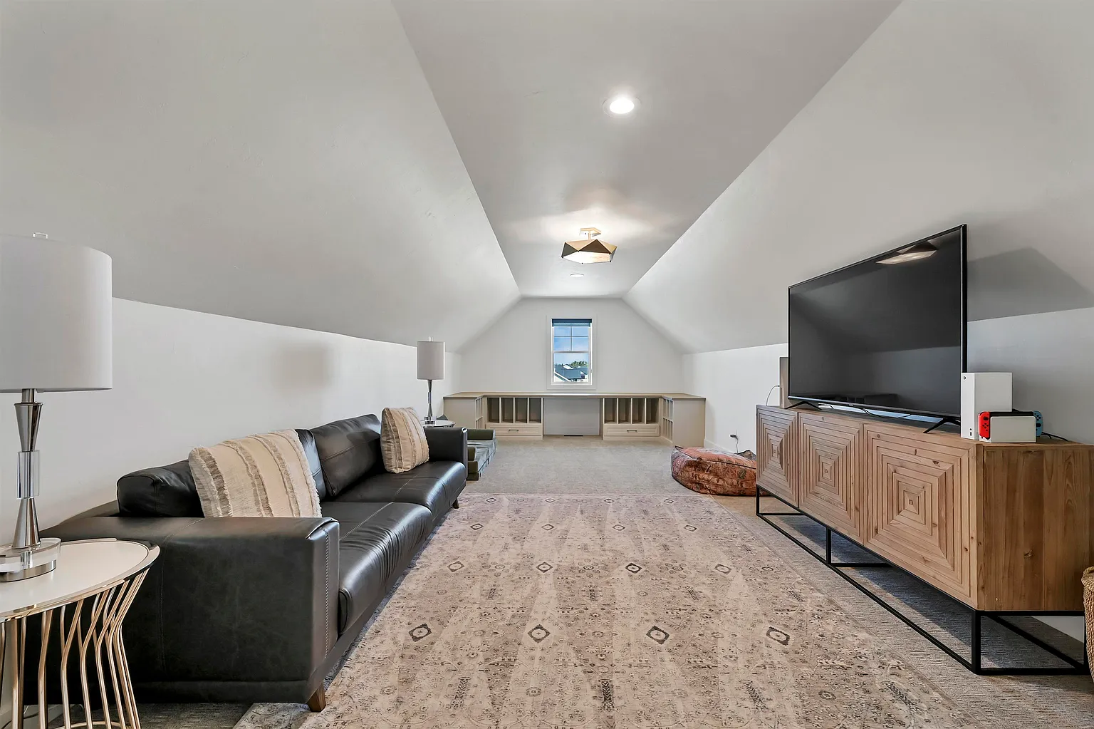 Luxury Home for Sale: 1965 Wizard Way, De Pere, WI 54115