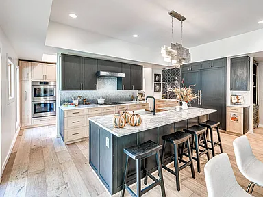 Gated 4-Bed Luxury Home in Edmond, OK – Online Auction