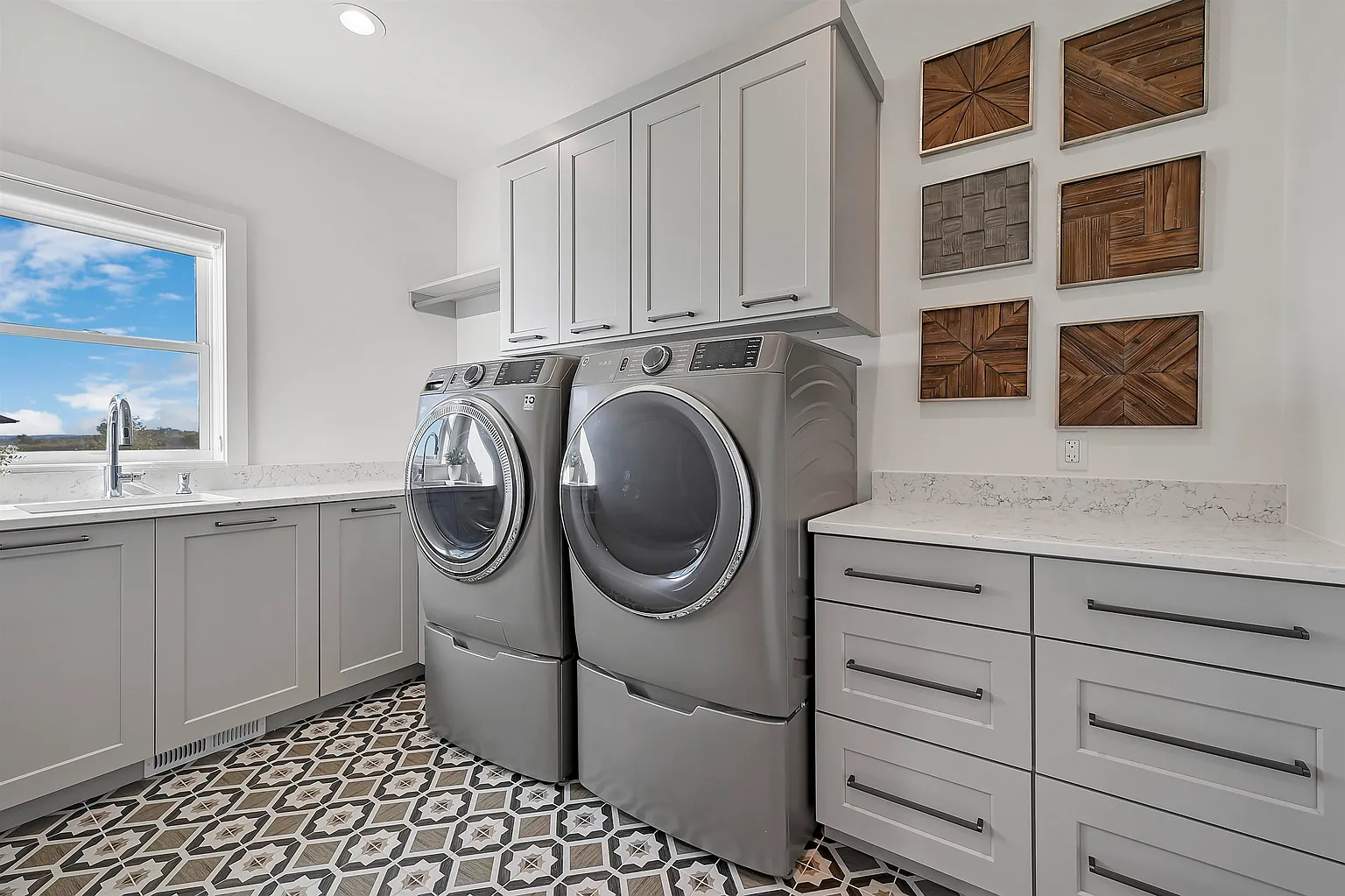 Luxury Home for Sale: 1965 Wizard Way, De Pere, WI 54115