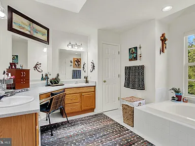 Stunning Family Home in Hanover: 340 Barley Circle