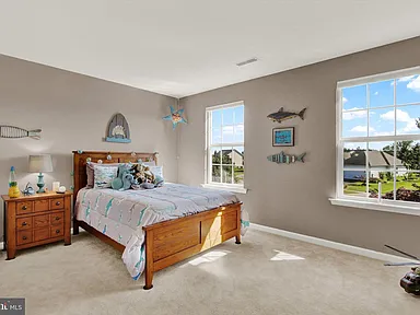 Stunning Family Home in Hanover: 340 Barley Circle