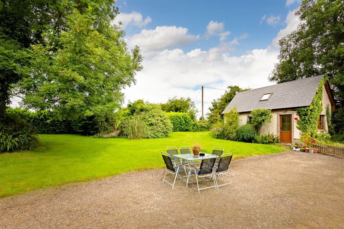 Ashford House - Spacious 6-Bed Family Home in Curry, Co. Sligo €395,000 Irishpublic.com