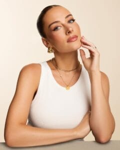 Brooke Schofield Biography, Age, Height, Net Worth and More