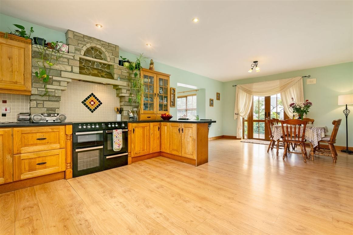 Ashford House - Spacious 6-Bed Family Home in Curry, Co. Sligo €395,000 Irishpublic.com