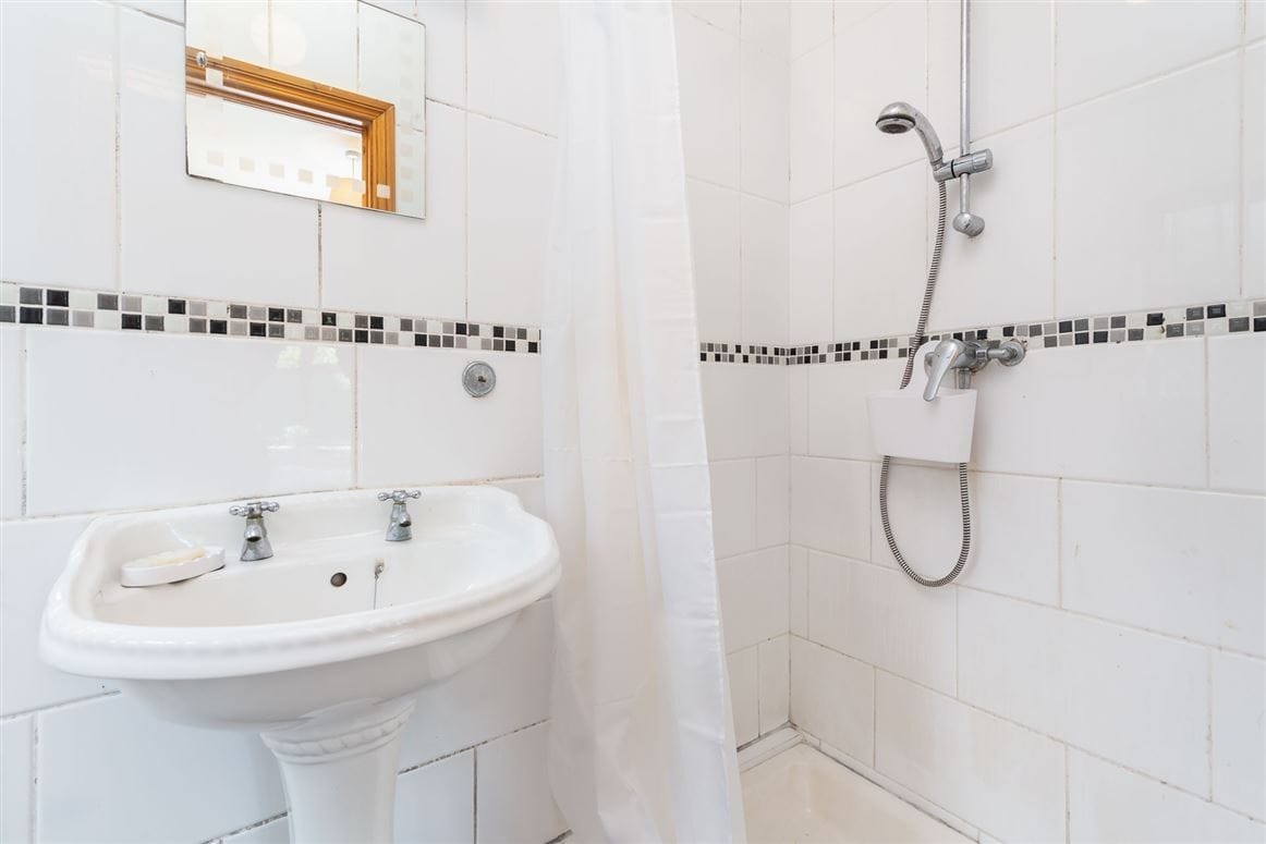 Ashford House - Spacious 6-Bed Family Home in Curry, Co. Sligo €395,000 Irishpublic.com