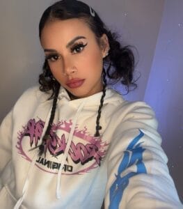 Ari Alectra Biography, Wiki, Figure, Age, Height, and Net Worth 