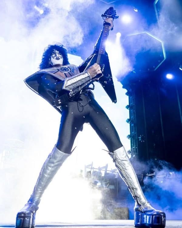 kiss band The Legends of Rock Full Biography, Introduction, Career 