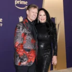 Randy Travis Wife
