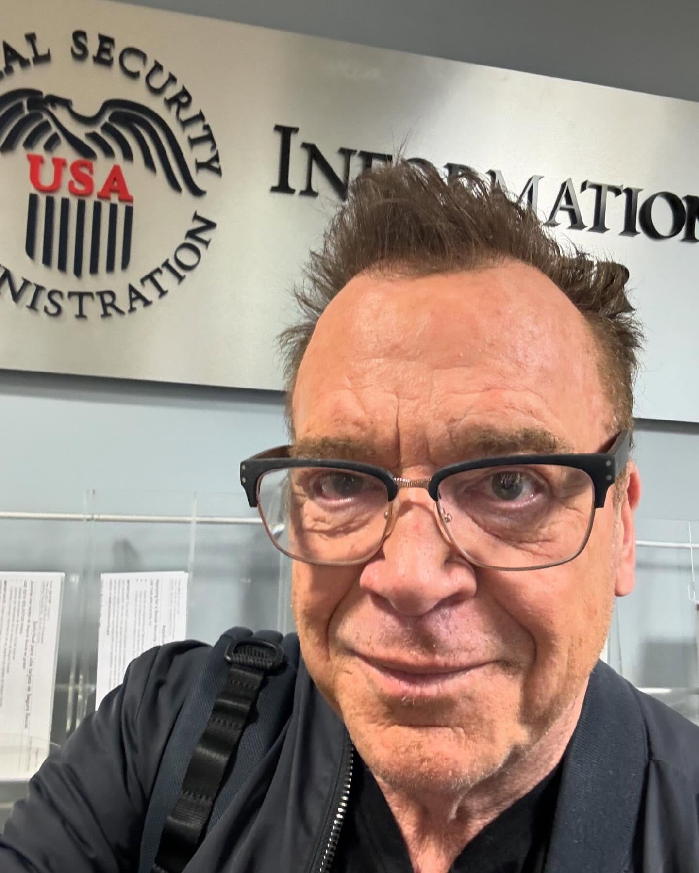 Tom Arnold Biography, Age, Height, Net Worth, Family, and More