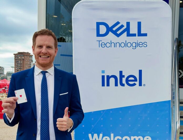 Mago Rafa Tamarit: How a Spanish Street Magician Taught Me Magic Mago Rafa Tamarit: How a Spanish Street Magician Taught Me Magic