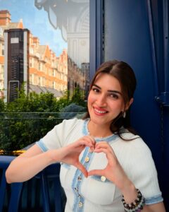 Kriti Sanon Height, Age, Body Measurement, Career and More Facts