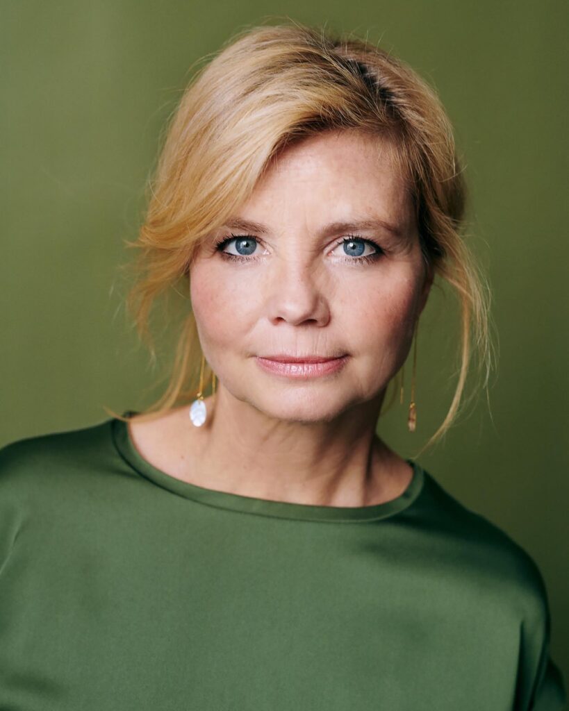 Annette Frier Biography, Career, Family, and Net Worth in 2025